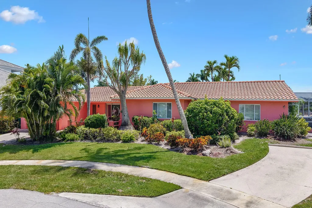 848 Buttonwood Court Marco Island FL 34145