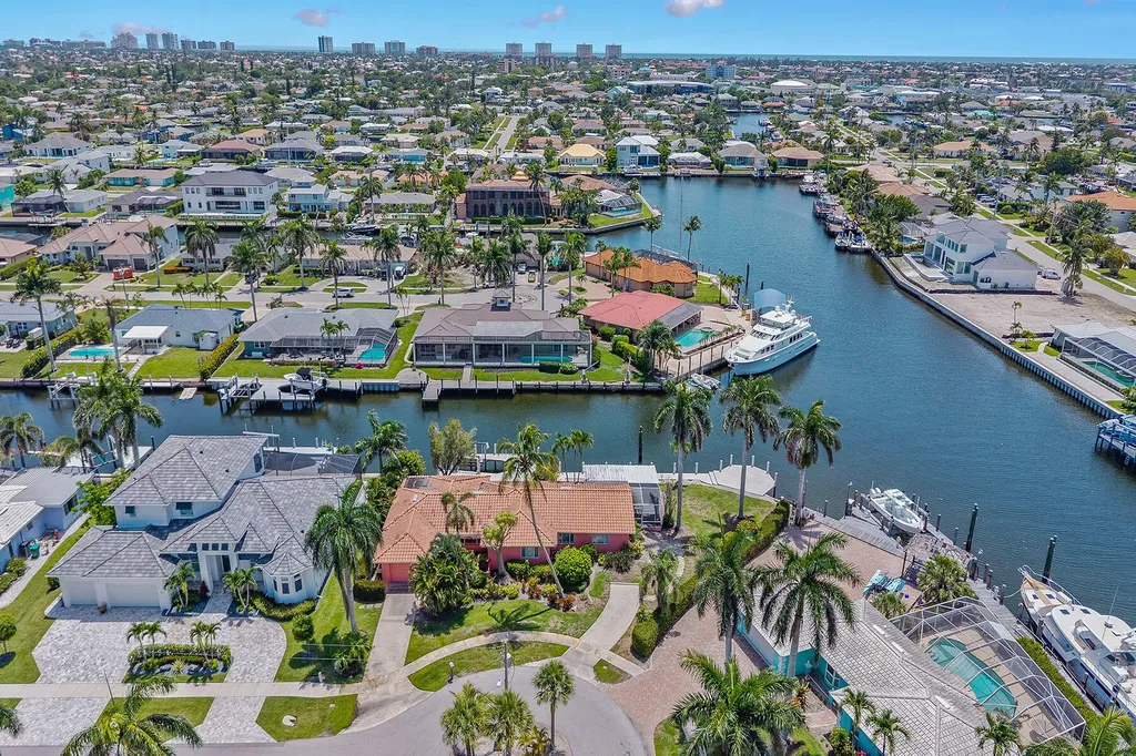 848 Buttonwood Court Marco Island FL 34145