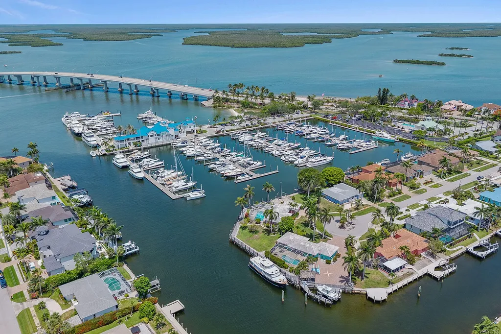 849 Buttonwood Court Marco Island FL 34145