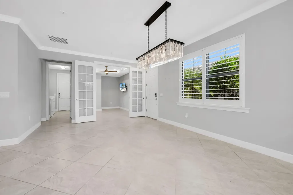 7690 Jacaranda Lane Naples FL 34114