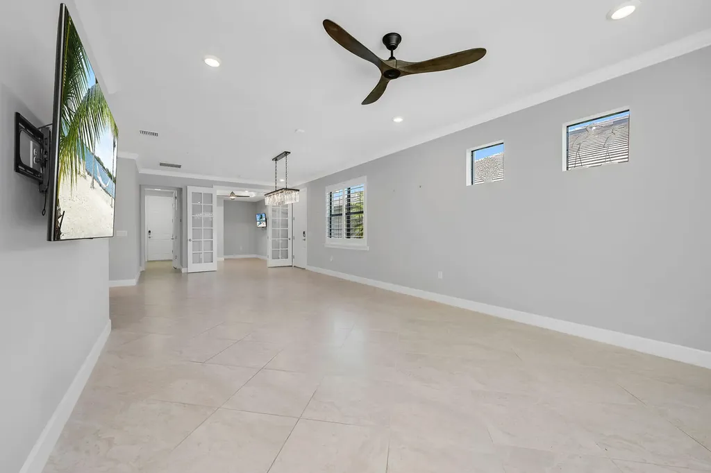 7690 Jacaranda Lane Naples FL 34114