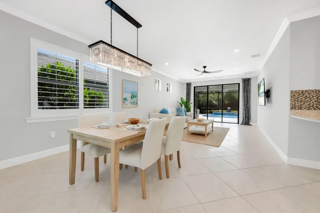 7690 Jacaranda Lane Naples FL 34114