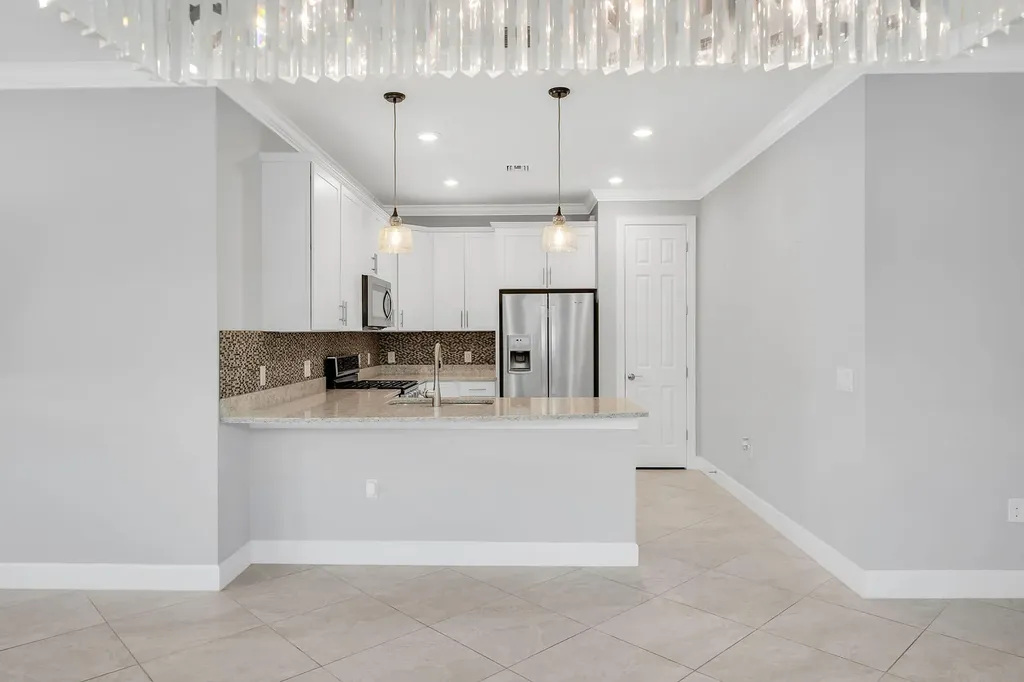 7690 Jacaranda Lane Naples FL 34114