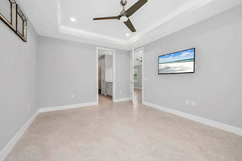 7690 Jacaranda Lane Naples FL 34114