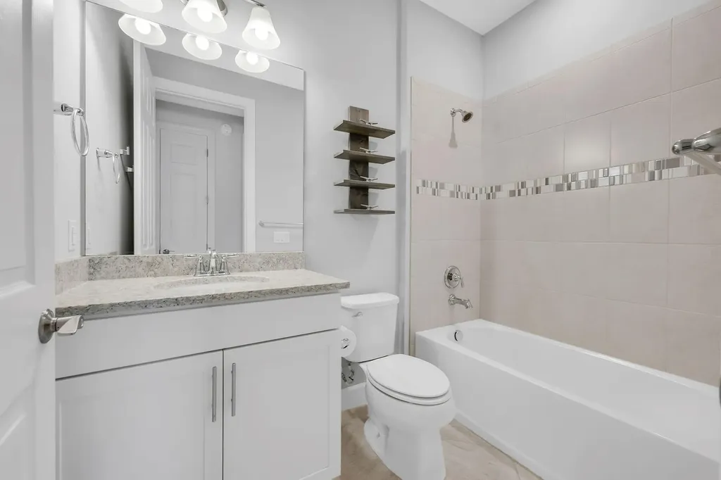 7690 Jacaranda Lane Naples FL 34114