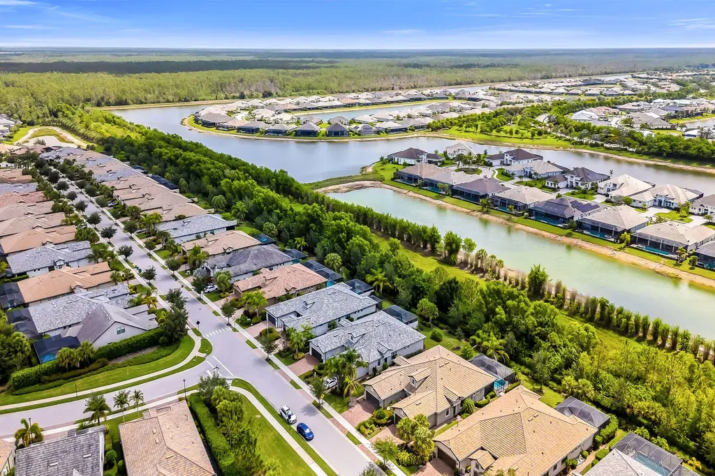 7690 Jacaranda Lane Naples FL 34114