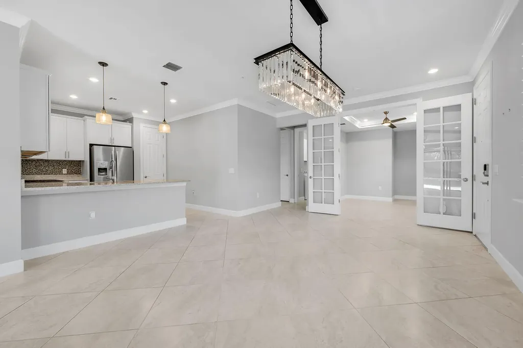 7690 Jacaranda Lane Naples FL 34114