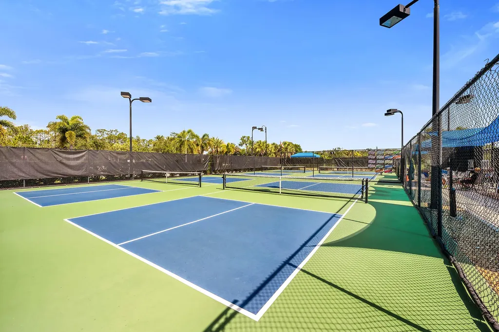 7690 Jacaranda Lane Naples FL 34114