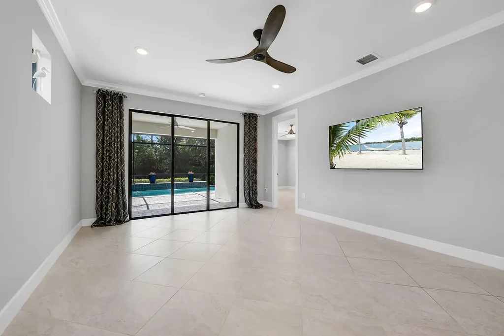 7690 Jacaranda Lane Naples FL 34114