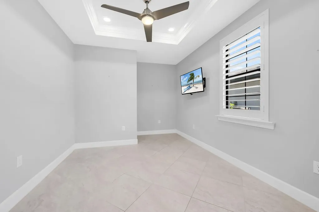 7690 Jacaranda Lane Naples FL 34114