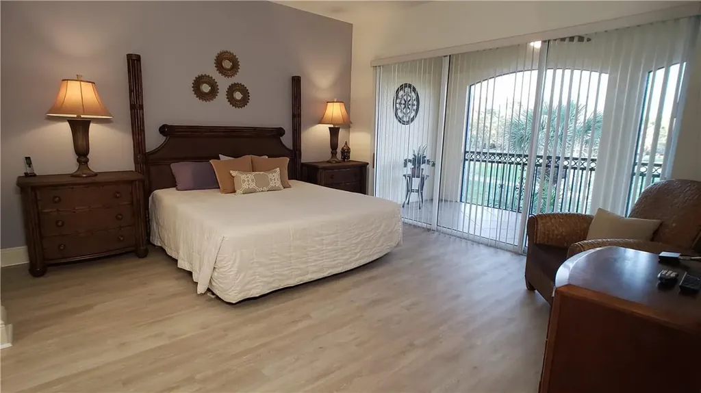 3765 Montreux Lane Naples FL 34114