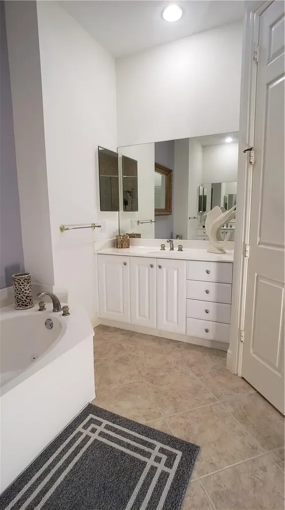 3765 Montreux Lane Naples FL 34114