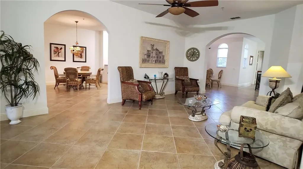 3765 Montreux Lane Naples FL 34114