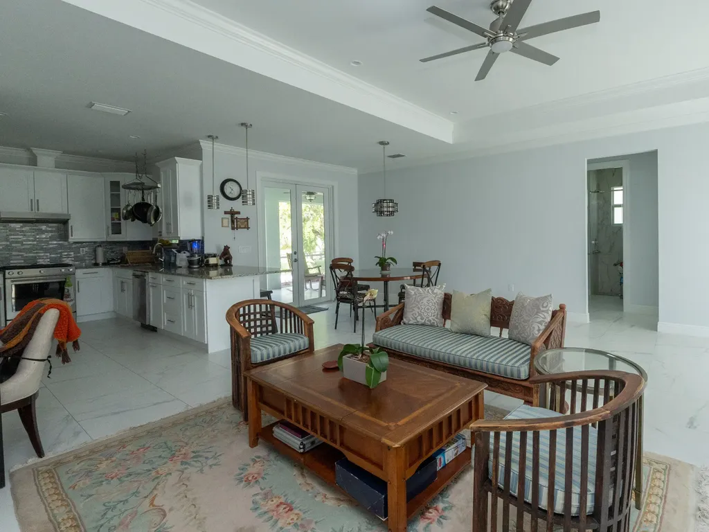 260 Price Street Naples FL 34113