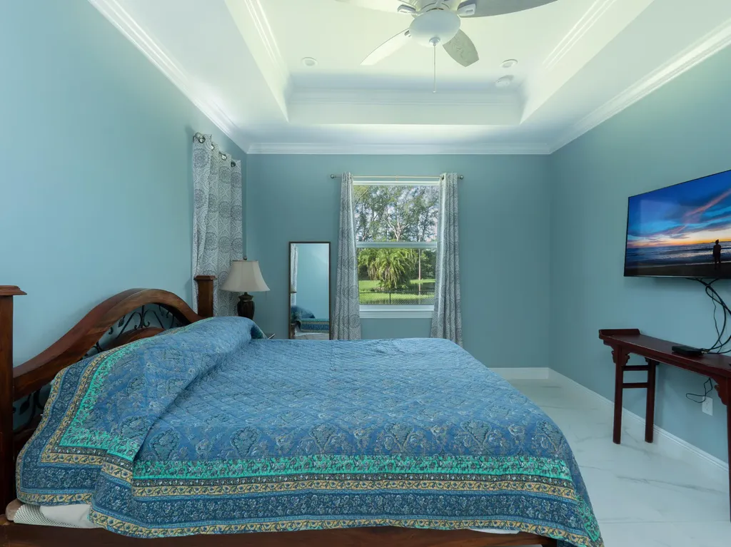 260 Price Street Naples FL 34113