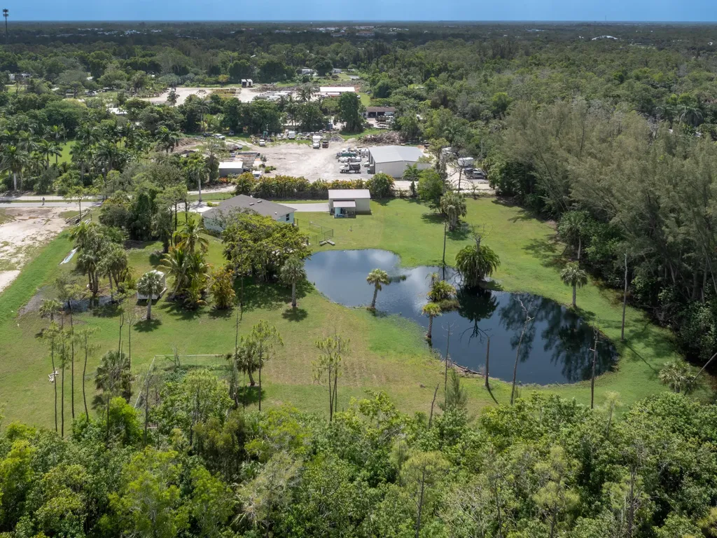 260 Price Street Naples FL 34113