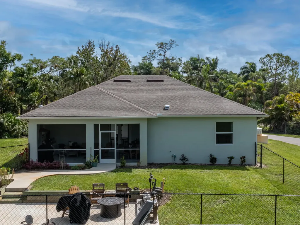260 Price Street Naples FL 34113