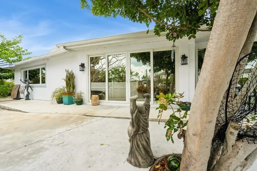 1658 Windmill Avenue Marco Island FL 34145