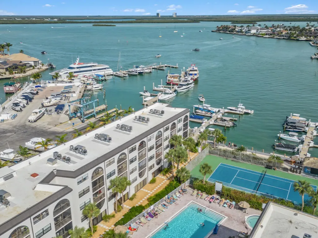 1019 Anglers Cove Marco Island FL 34145