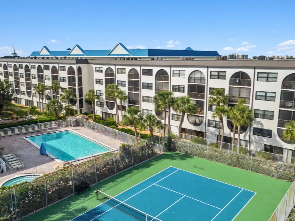 1019 Anglers Cove Marco Island FL 34145