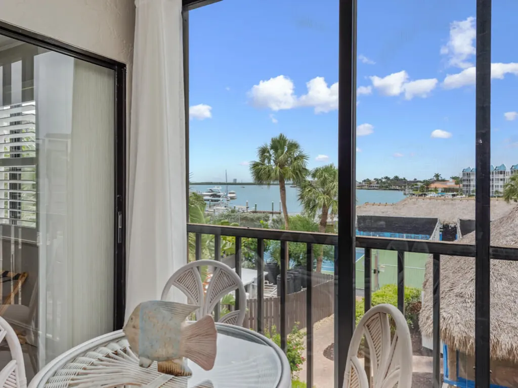 1019 Anglers Cove Marco Island FL 34145