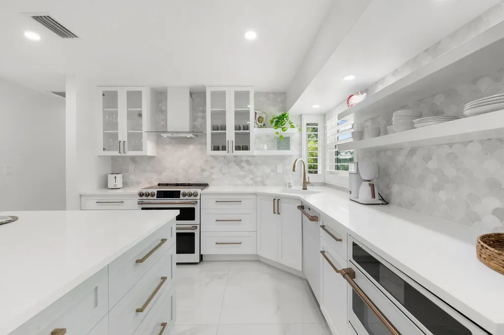 700 100th Avenue N Naples FL 34108