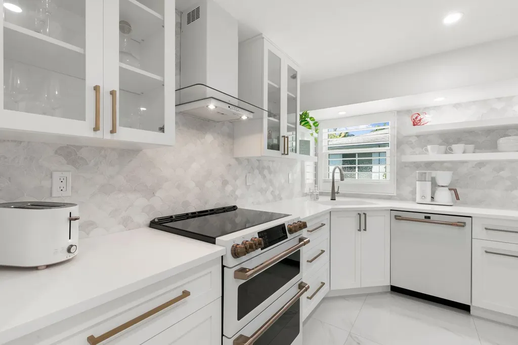 700 100th Avenue N Naples FL 34108