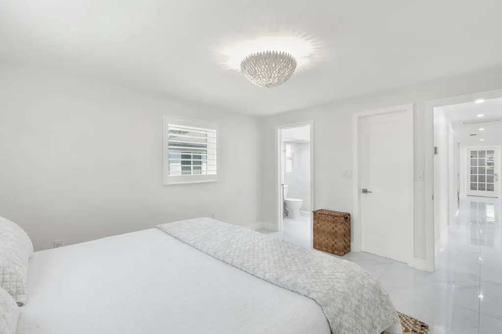 700 100th Avenue N Naples FL 34108