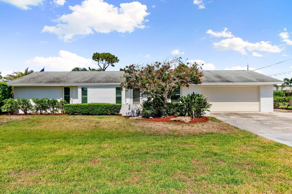 700 100th Avenue N Naples FL 34108