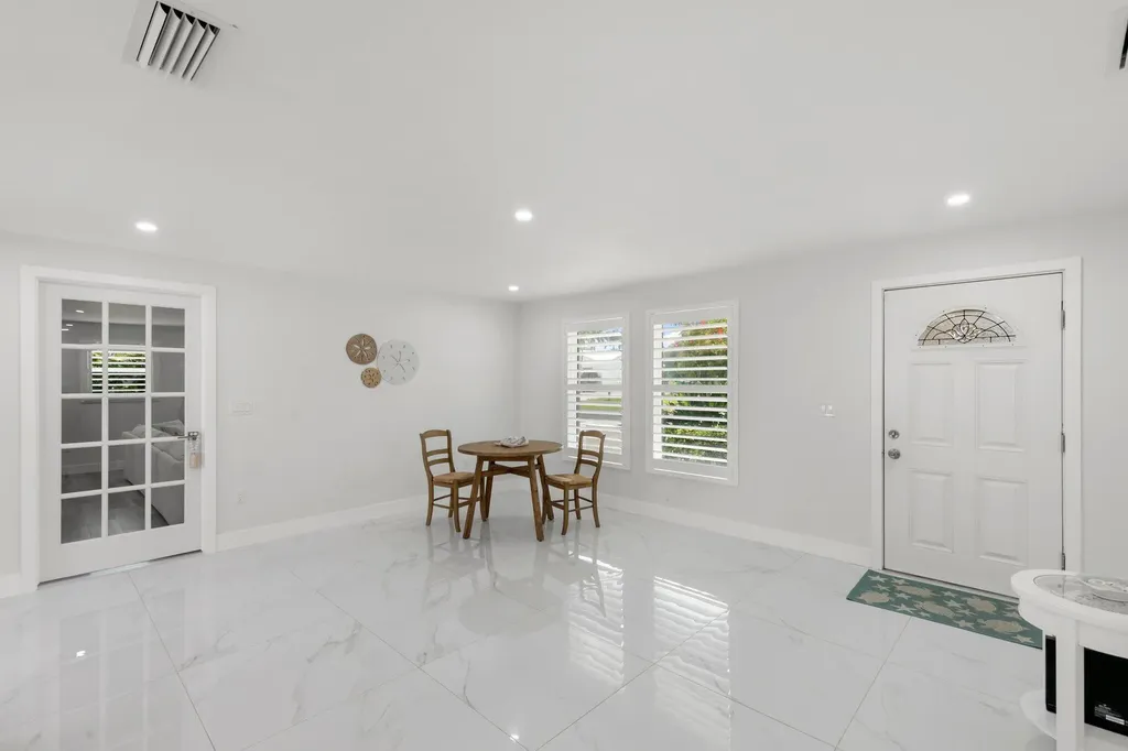 700 100th Avenue N Naples FL 34108