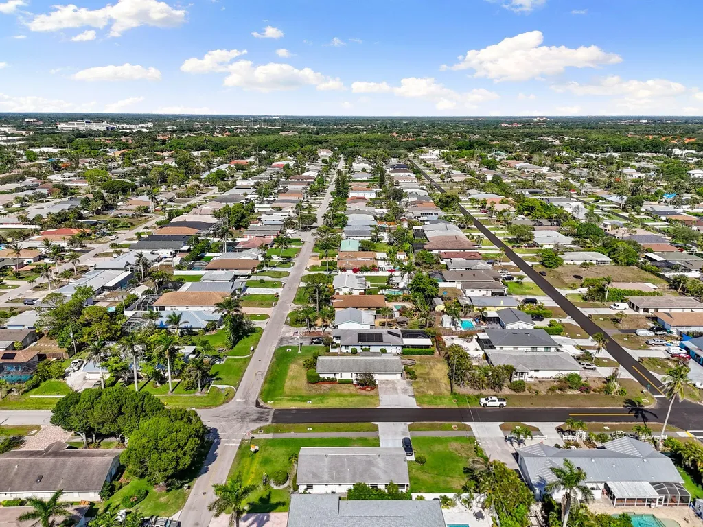 700 100th Avenue N Naples FL 34108