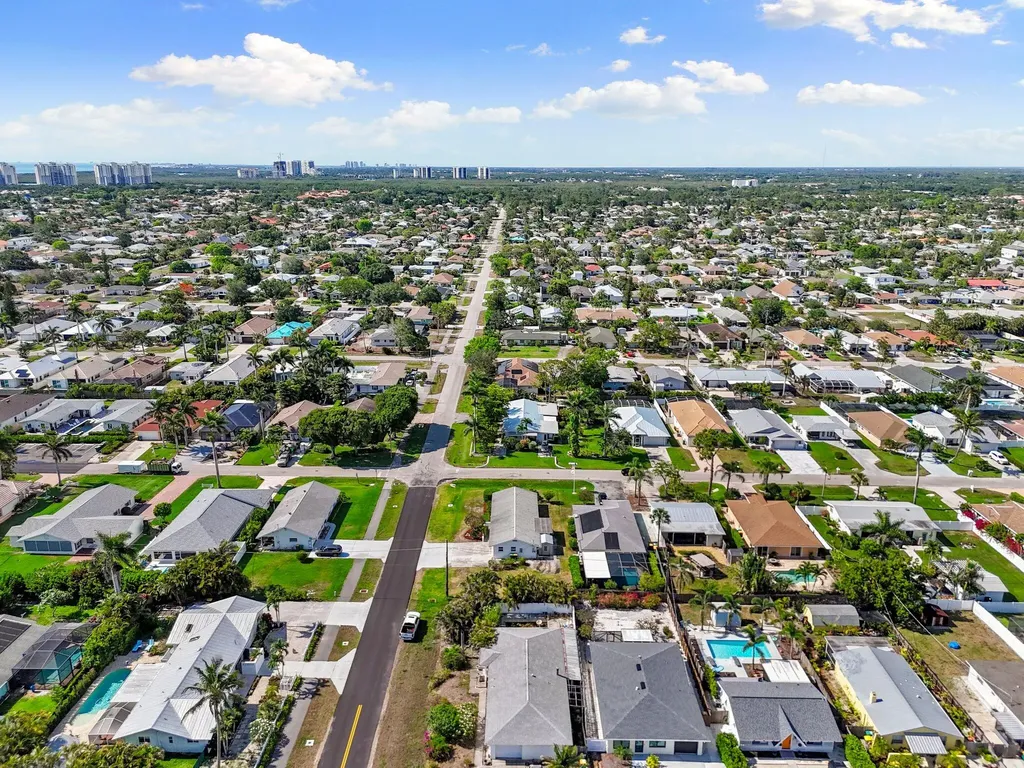 700 100th Avenue N Naples FL 34108