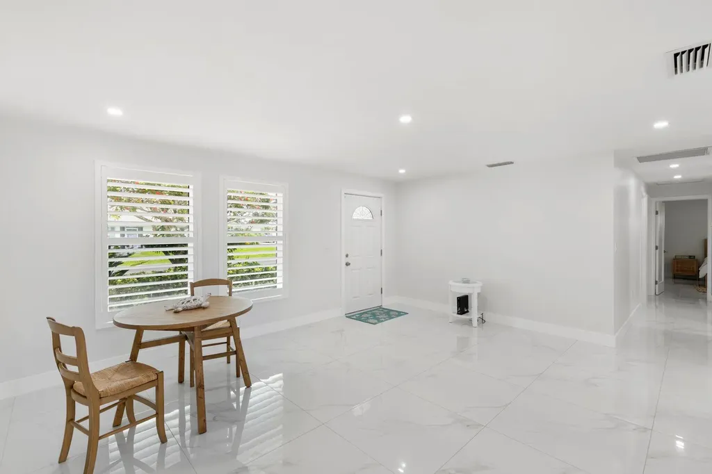 700 100th Avenue N Naples FL 34108