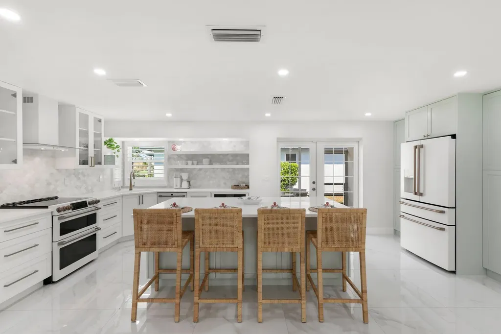 700 100th Avenue N Naples FL 34108