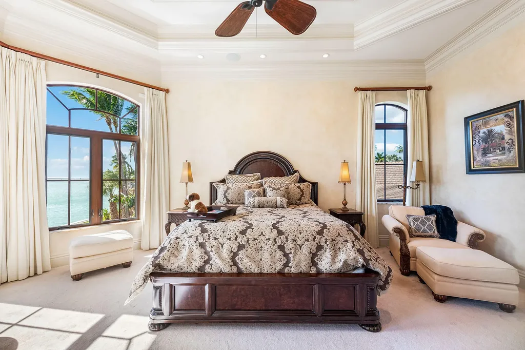 1547 Caxambas Court Marco Island FL 34145