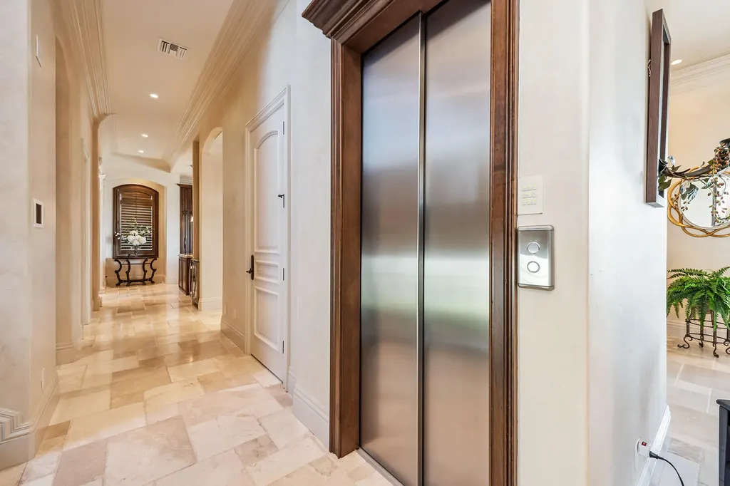 1547 Caxambas Court Marco Island FL 34145