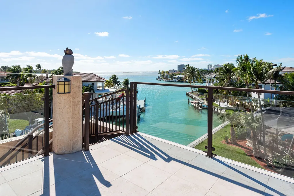 1547 Caxambas Court Marco Island FL 34145