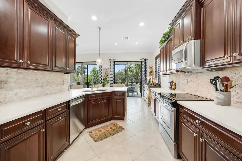 12009 Covent Garden Court Naples FL 34120