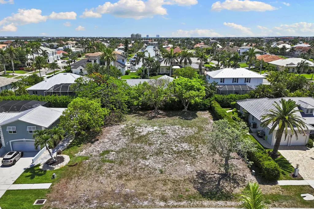 574 Tigertail Court Marco Island FL 34145