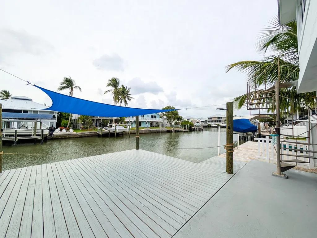 576 Coconut Avenue Goodland FL 34140