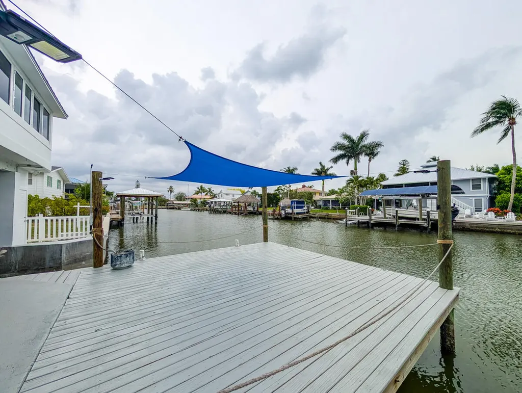 576 Coconut Avenue Goodland FL 34140