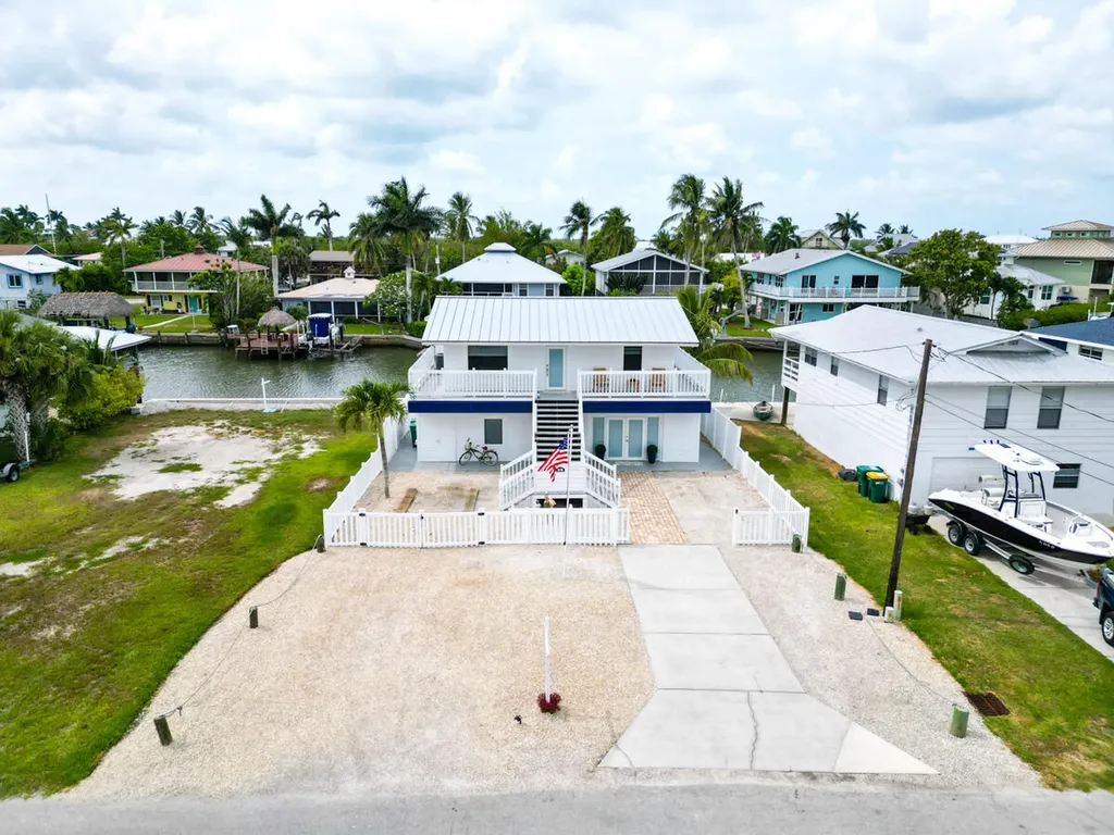 576 Coconut Avenue Goodland FL 34140