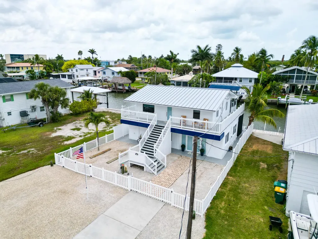 576 Coconut Avenue Goodland FL 34140