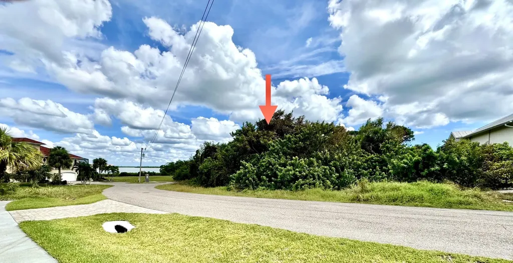 1815 April Court Marco Island FL 34145