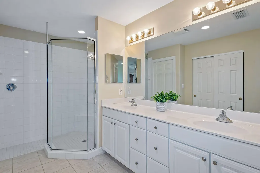 1263 Rialto Way Naples FL 34114