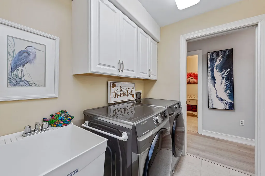 1263 Rialto Way Naples FL 34114