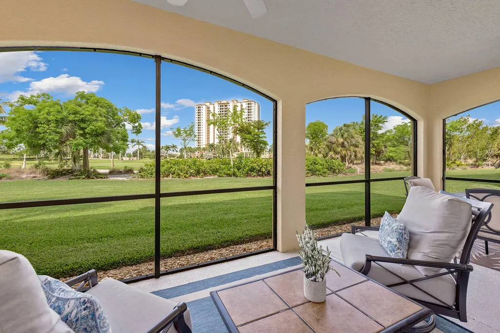 1263 Rialto Way Naples FL 34114