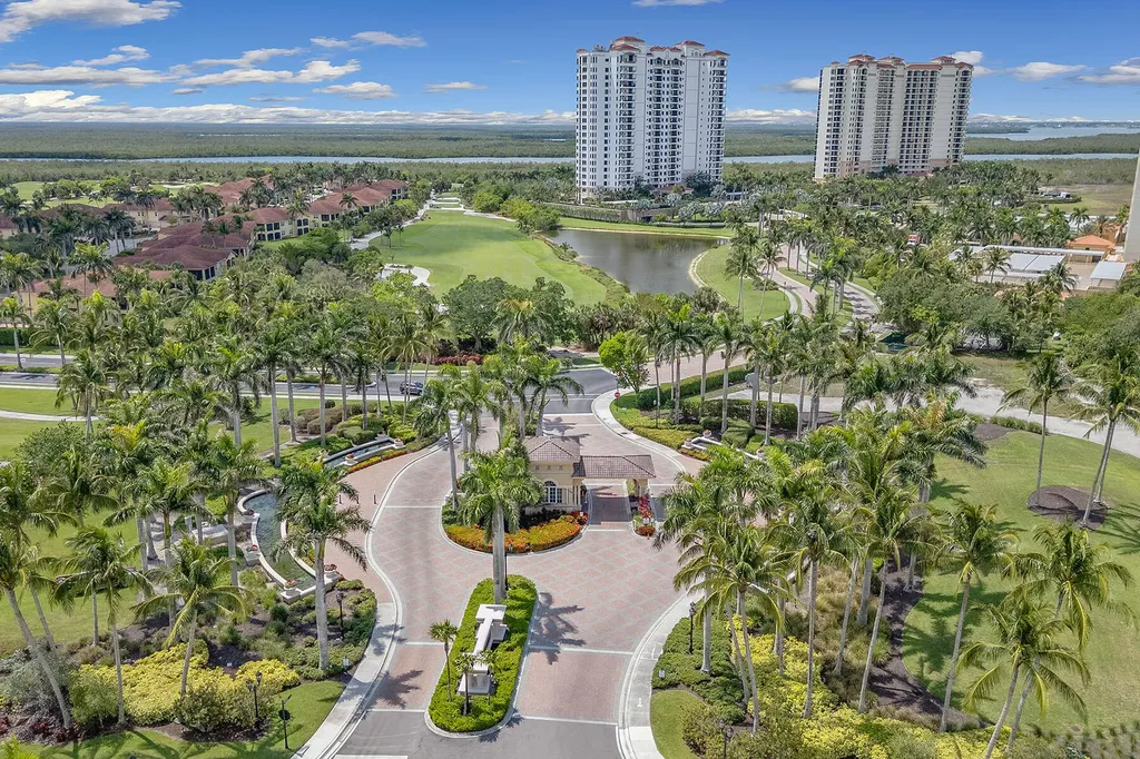 1263 Rialto Way Naples FL 34114