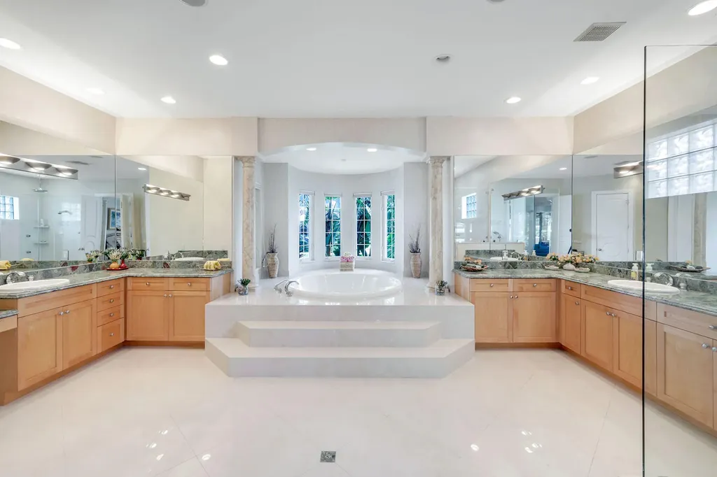 1658 Mcilvaine Court Marco Island FL 34145