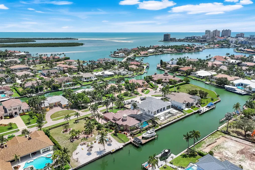 1658 Mcilvaine Court Marco Island FL 34145